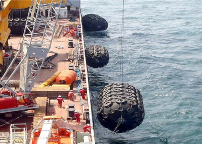 Docking Pneumatic Rubber Fender Marine Tire Chain Net Inflatable Boat