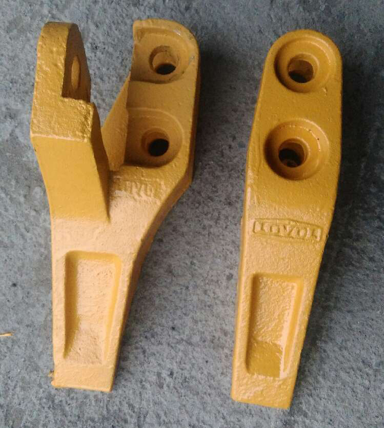 Foton Lovol Wheel Loader Spare parts Bucket teeth for FL936,side teeth and middle teeth