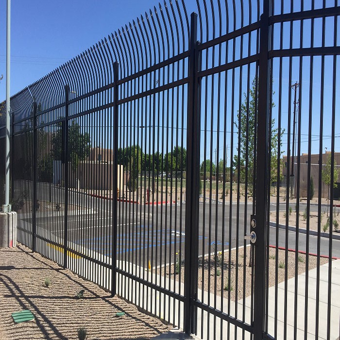 Tubular Steel Fencing Panels 2000mm Height come with 32mmx32mm tubing vertical 19x25mm