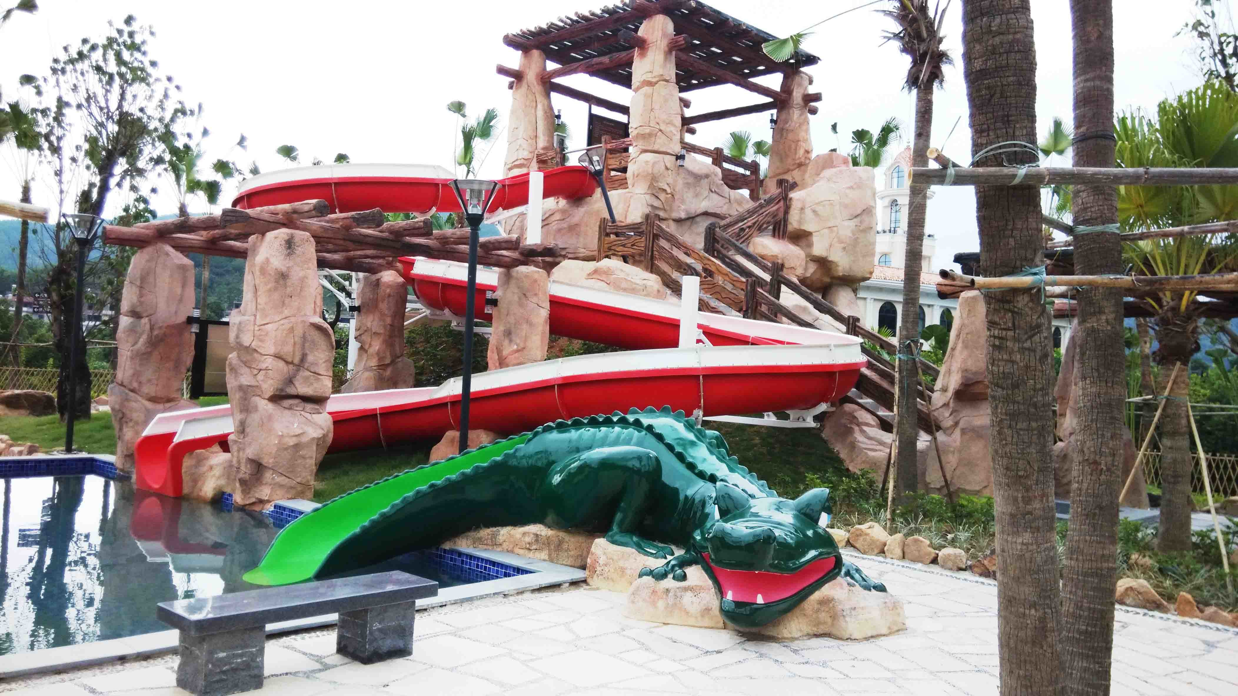 Outdoor Custom Water Slides Fiberglass , Popular Water Park Equipment For Adult