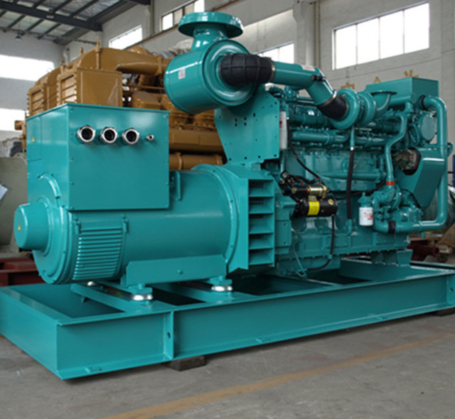 Compact 100kva Cummins Marine Diesel Generator With Engine 4BTA3.9 - GM47
