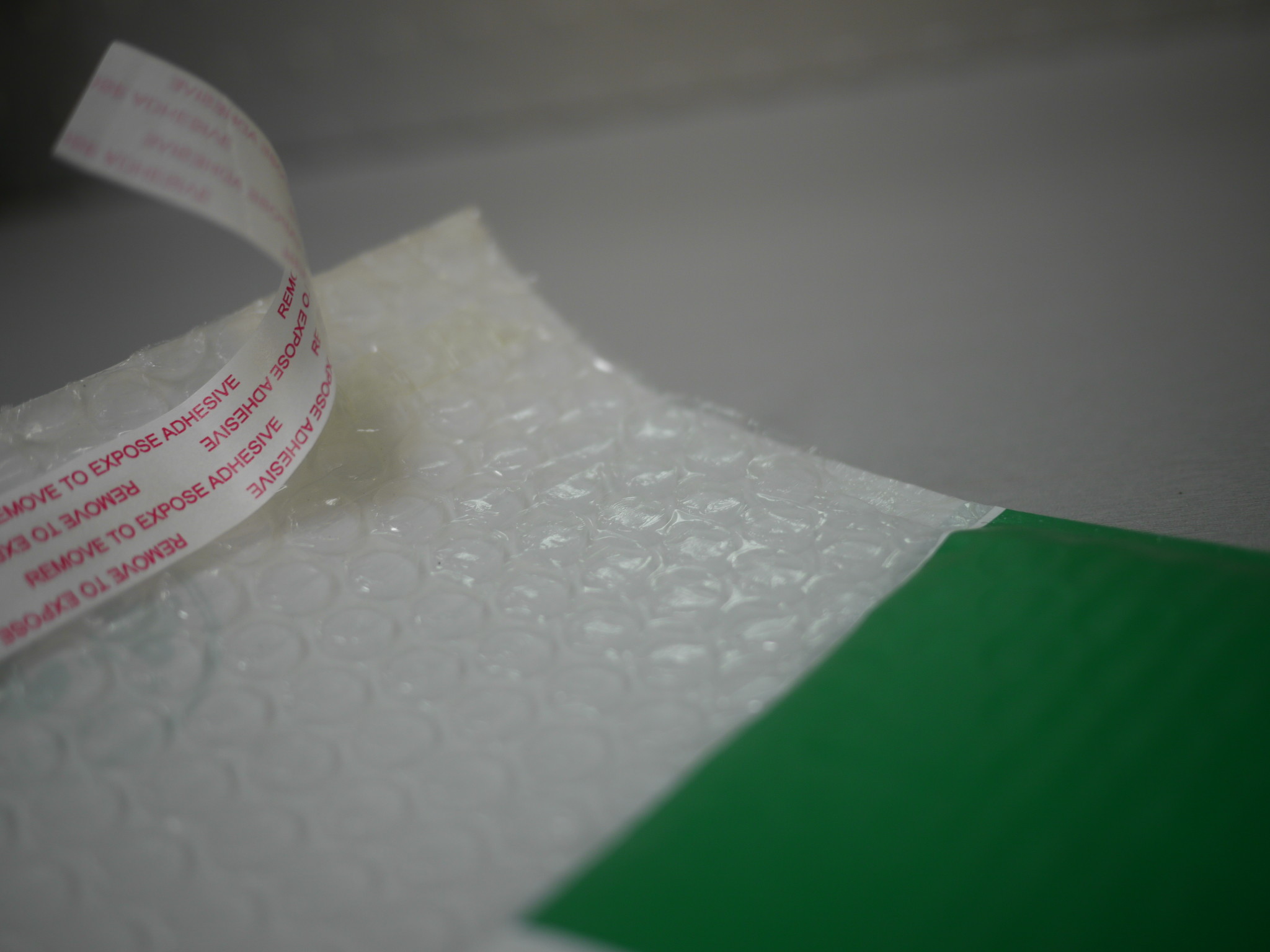 Green Colored Poly Bubble Mailers , Bubble Shipping Envelopes Heat Insulation