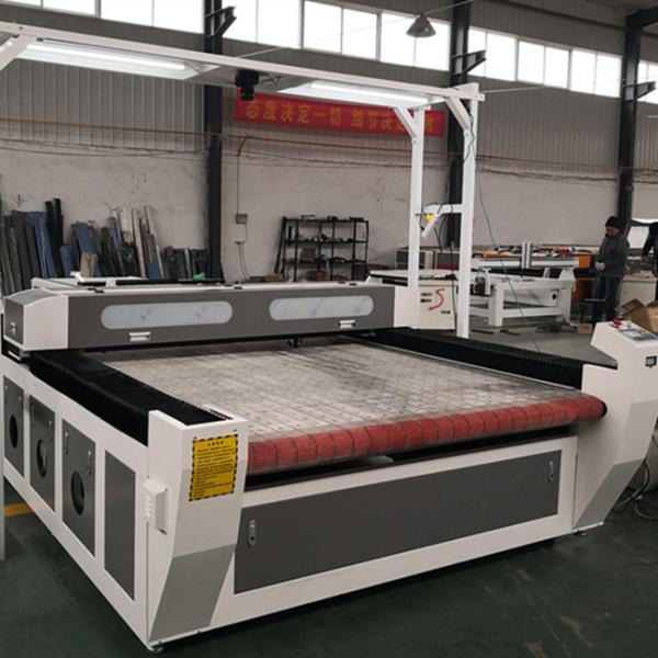 auto feeding CO2 laser cutting machine with large vision CCD camera for embroidery textile leather wool felt cotton