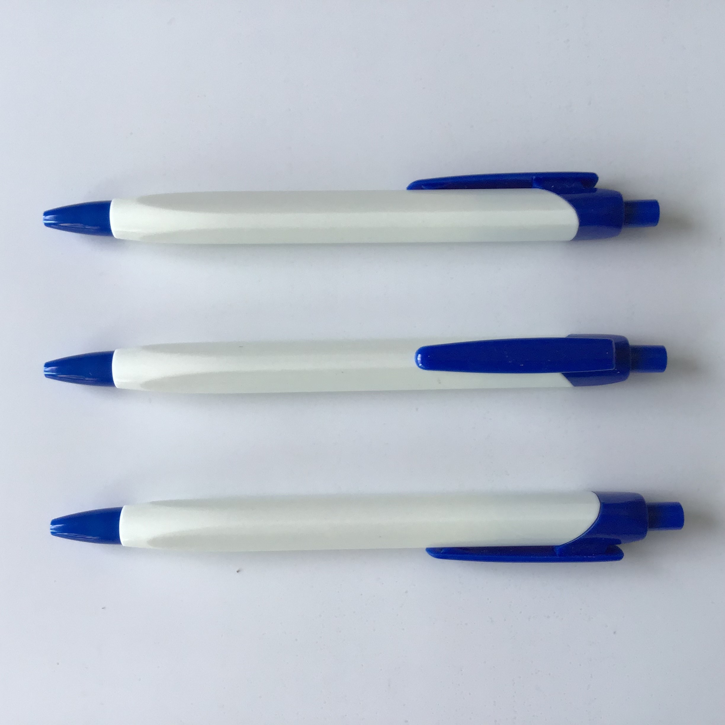 Plastic white triangle ballpoint pen with silk printing LOGO use for promotion