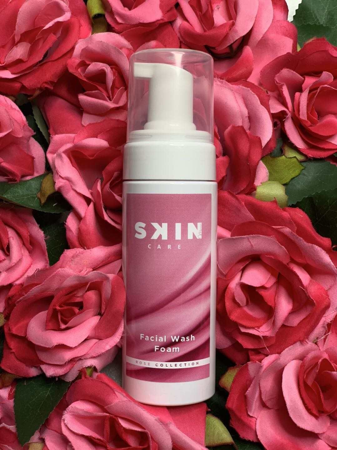 OEM Foaming Facial Cleanser Moisturizing Whitening Skin Care Naturals Face Wash 120ml