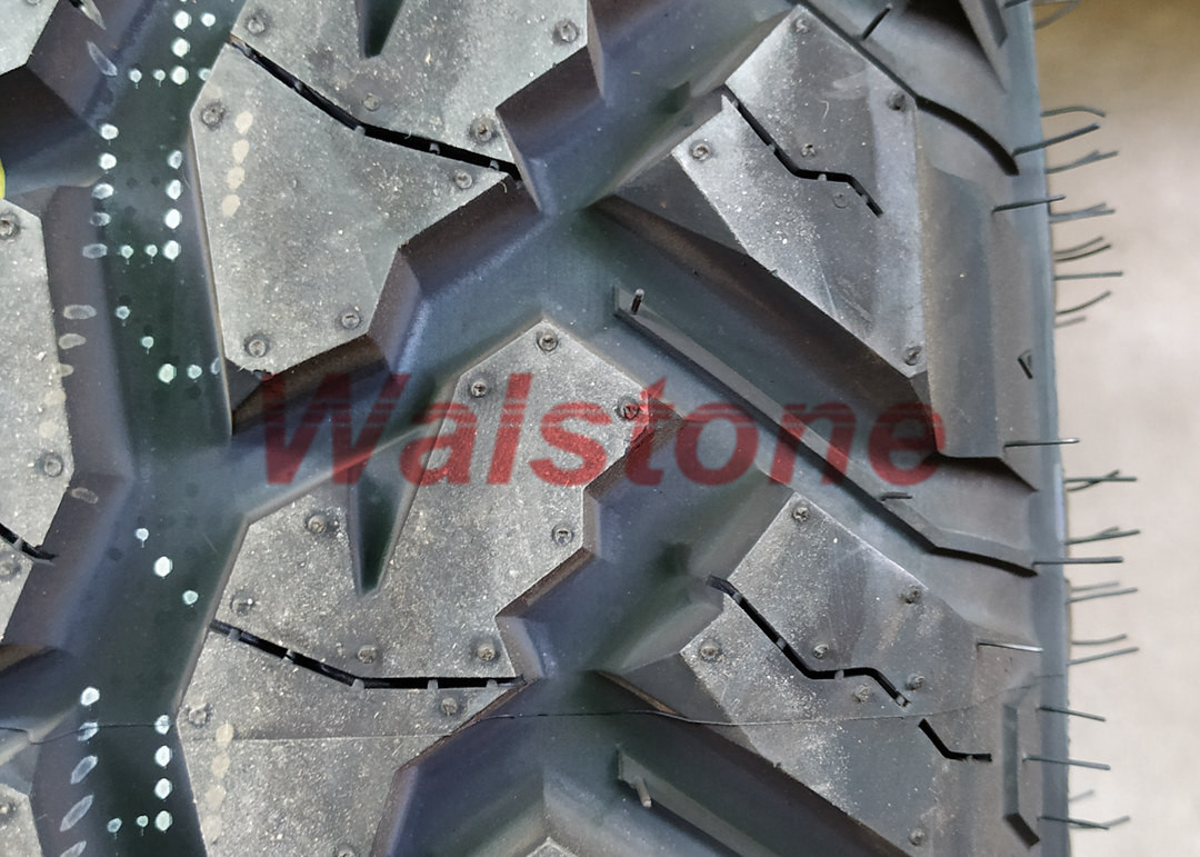 16 Inch Rugged Look Radial Mud Tires LT235/75R16 Getting Traction In The Mud