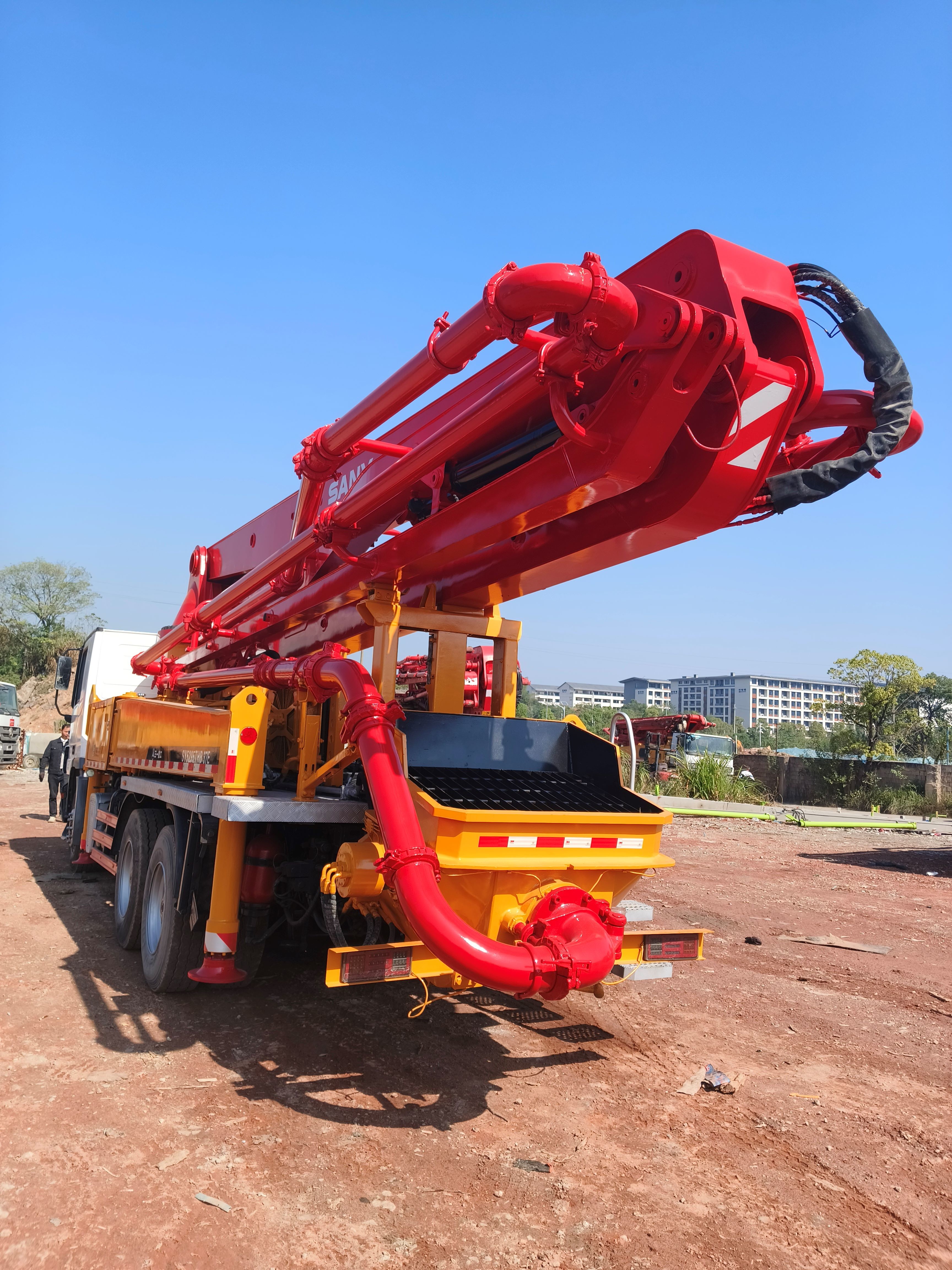Refurbished SANY 37m Concrete Pump Installed On Mercedes-Benz Chassis Factory Stock For Sale