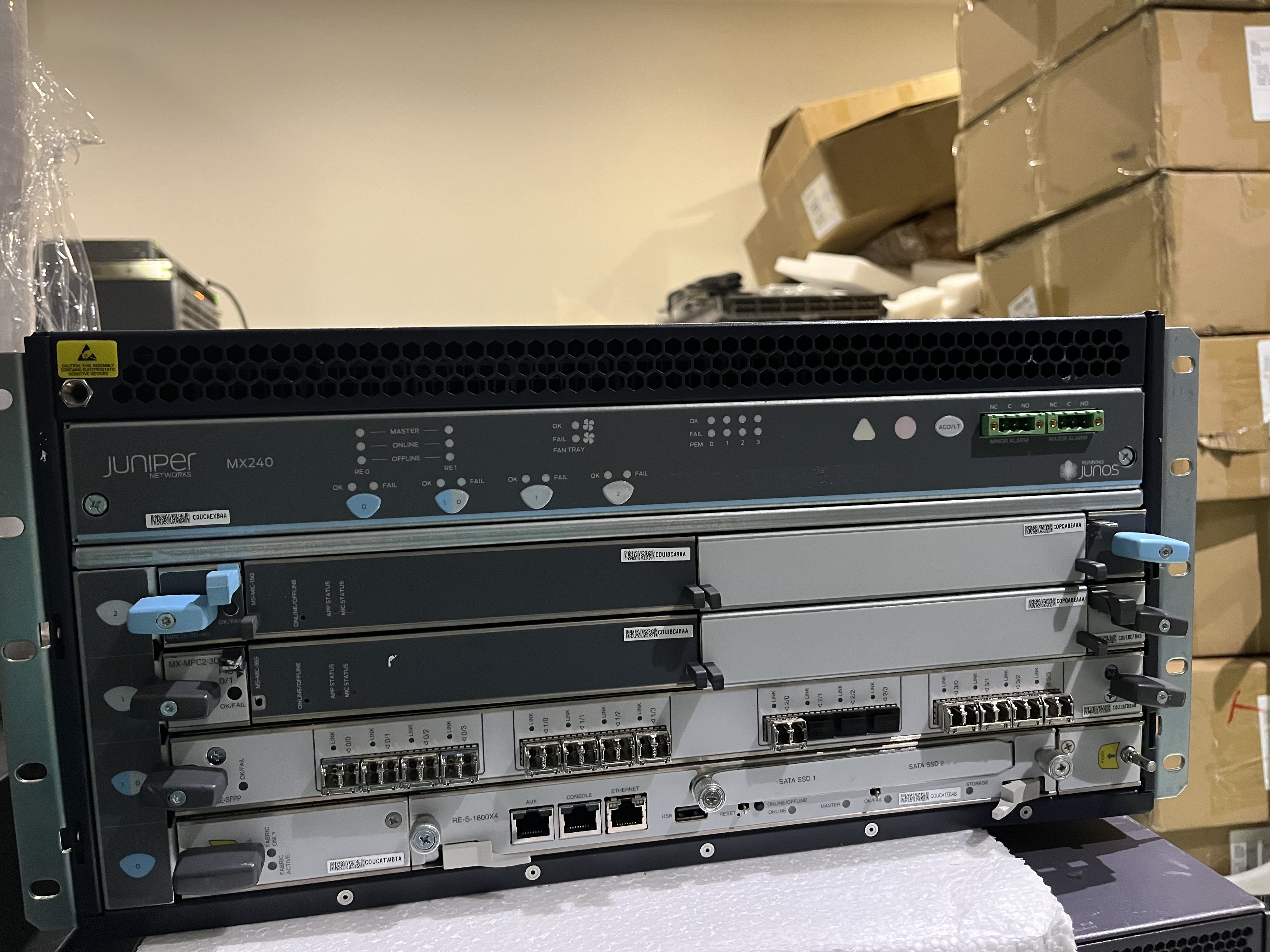 Stock MX240 Universal Routing Platform Private Mold Enterprise Router from Juniper
