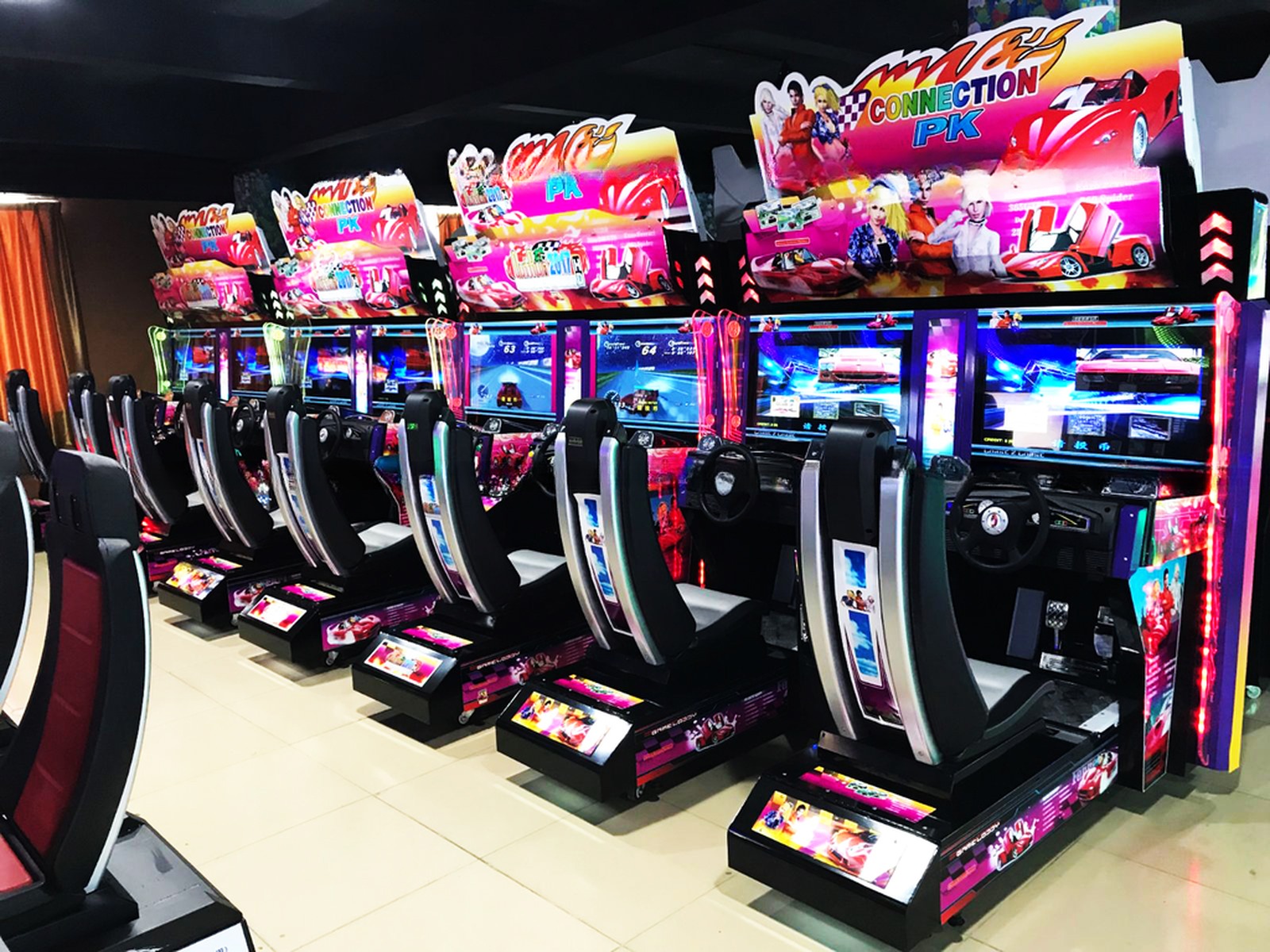 Fun City Amusement Car Racing Game Machine 2 Players 200*180*210CM