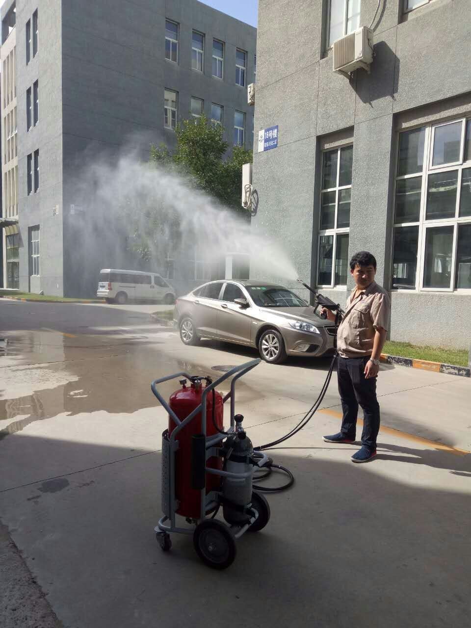Fire Fighting Water Mist Fire Extinguisher Trolley Type Stainless Steel Casing