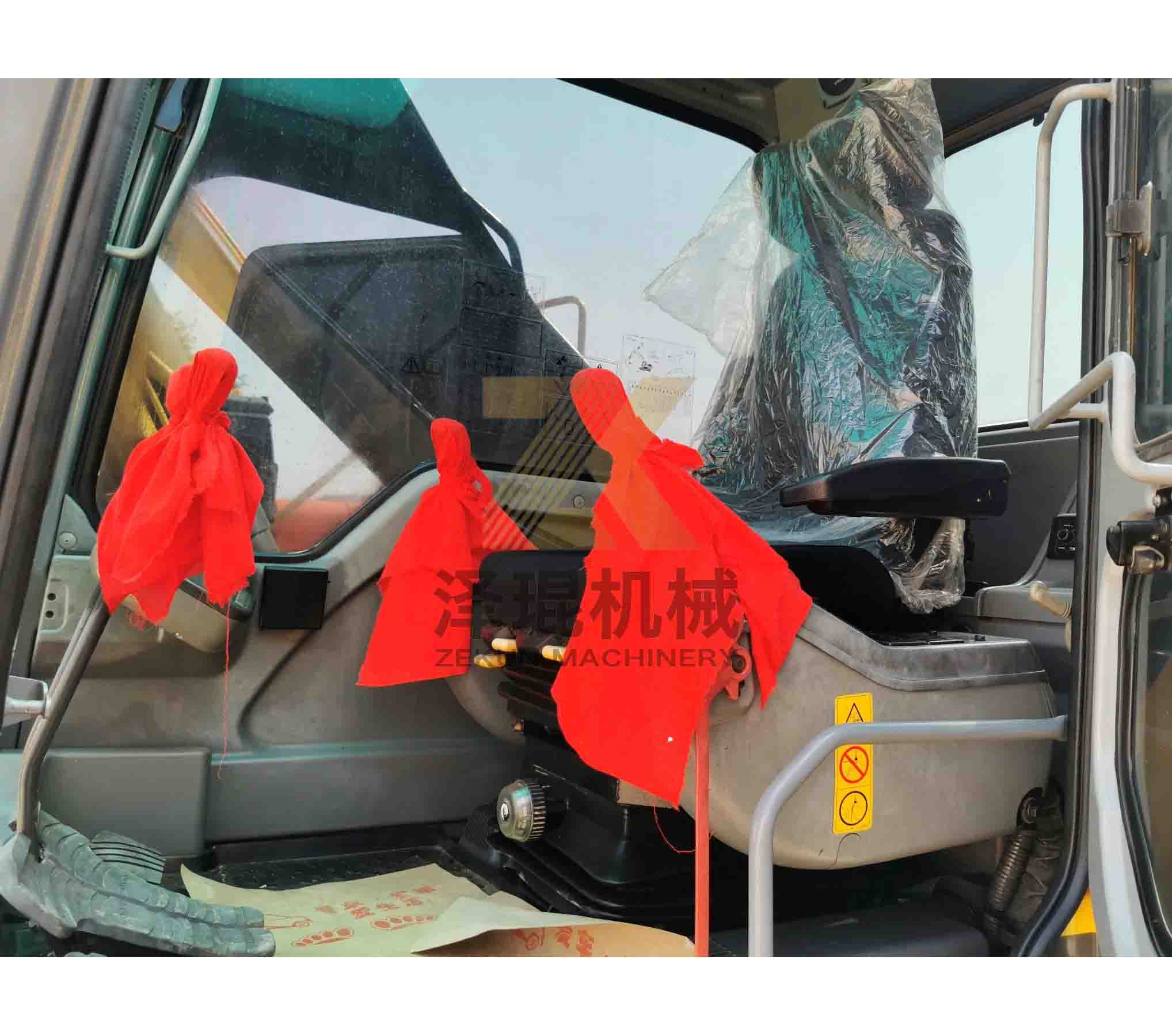 Volvo Ec240dl Excavator with D7E EBE2 Engine and 25000 KG Machine Weight Good Condition