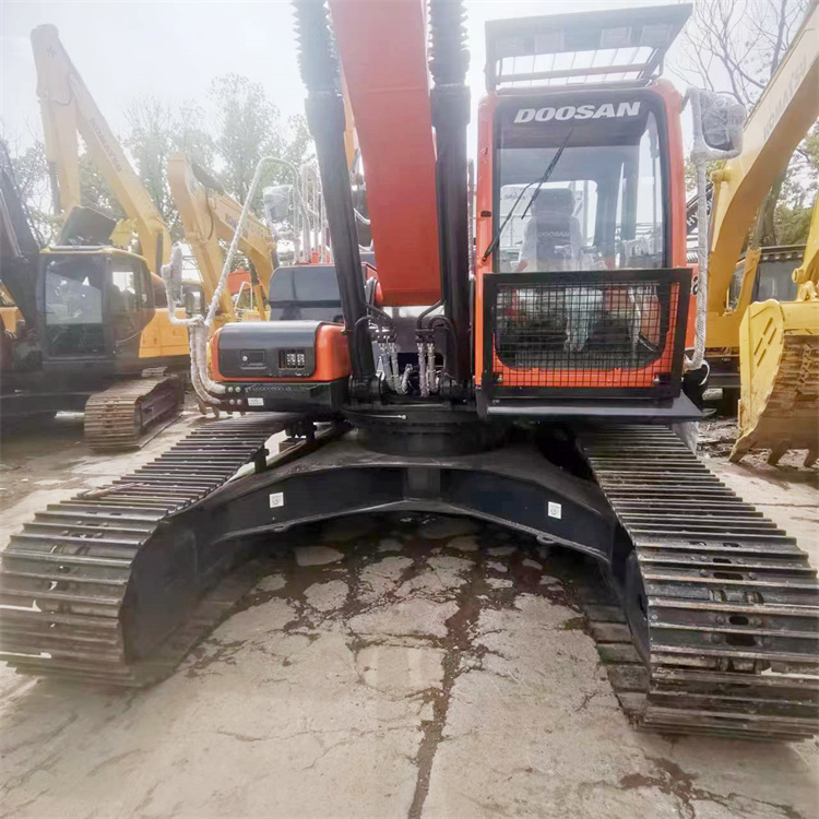 Good Health And Original Hydraulic Cylinder 30 Ton Doosan DX300LC-9C Excavator In Korea