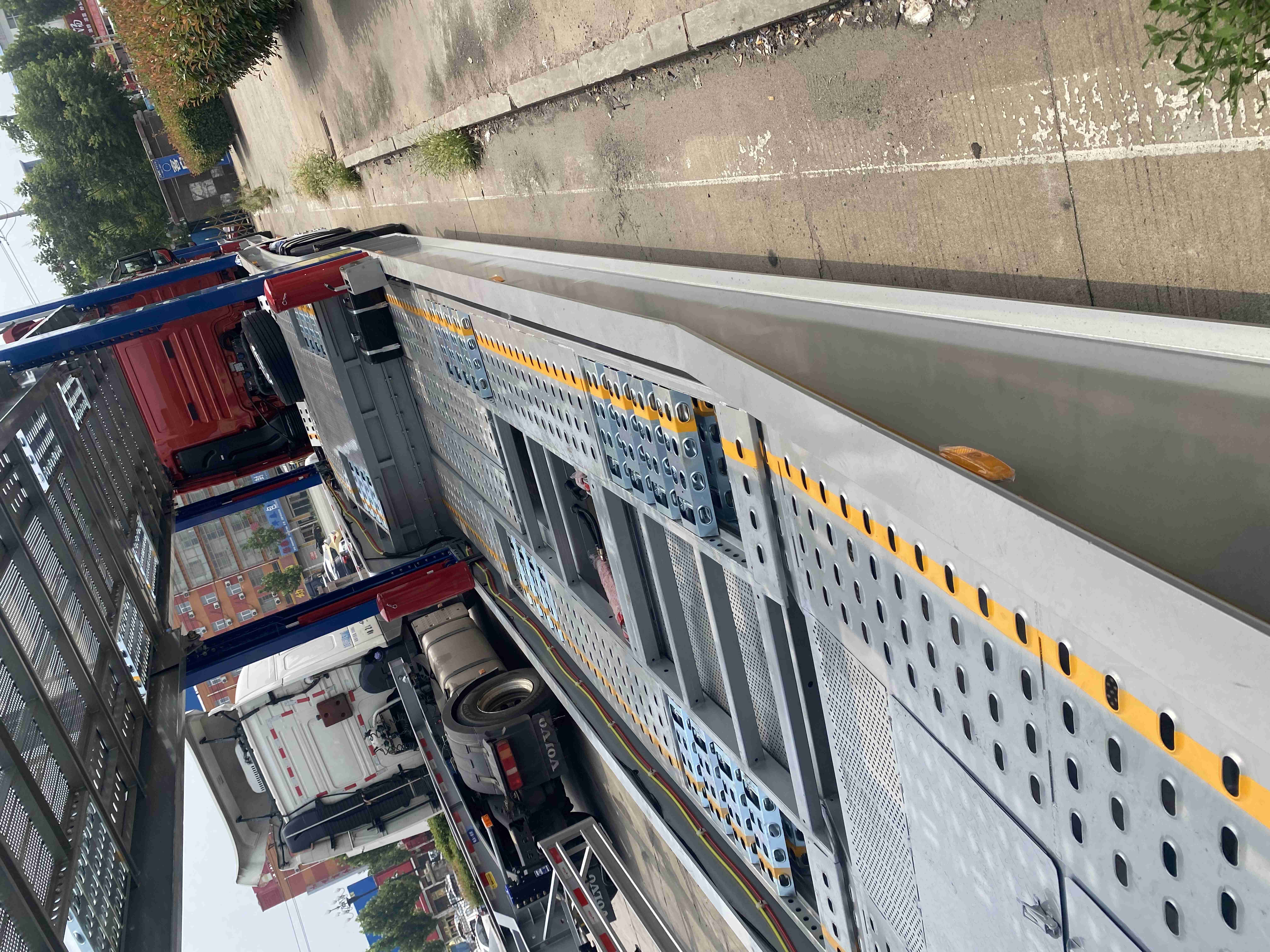 2-3 Axes Vehicle Transport Semi Truck Trailer 9 Car Transport Vehicle Semi Trailer