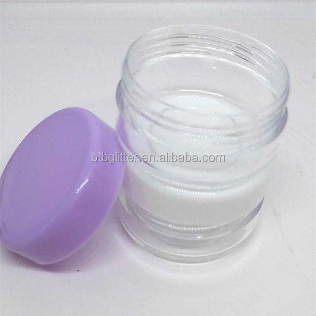 Home Decoration 1oz 2oz 3oz 5oz Glitter Plastic Shaker with Black Lid Sifter and Open Cap in Europe Regional Feature