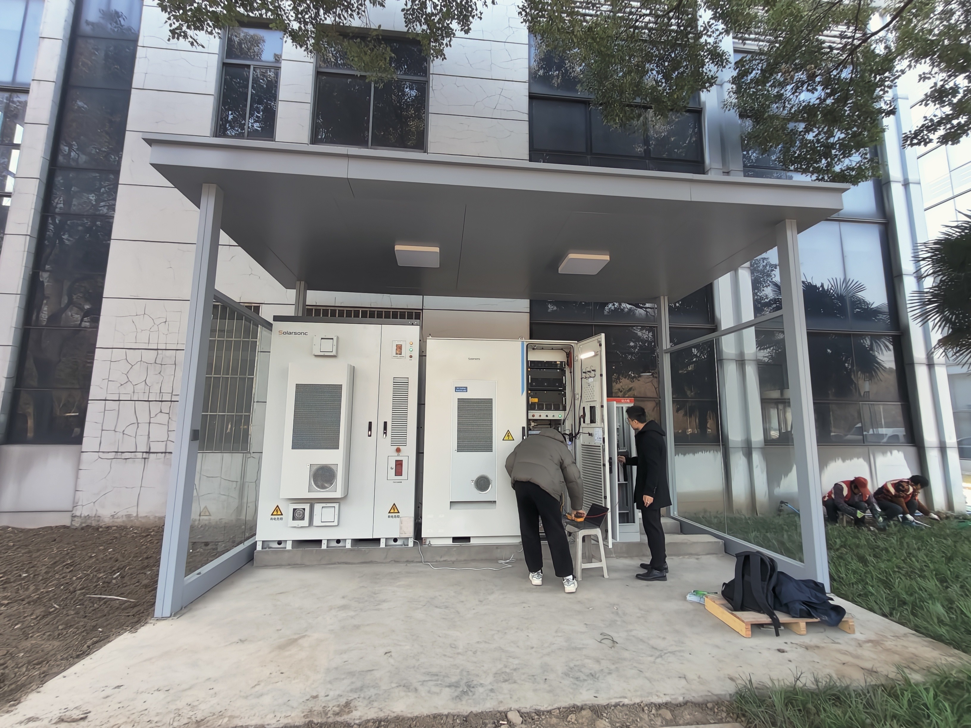 Power 100kW 380V Industrial Energy Storage Solution with 280Ah Battery Capacity