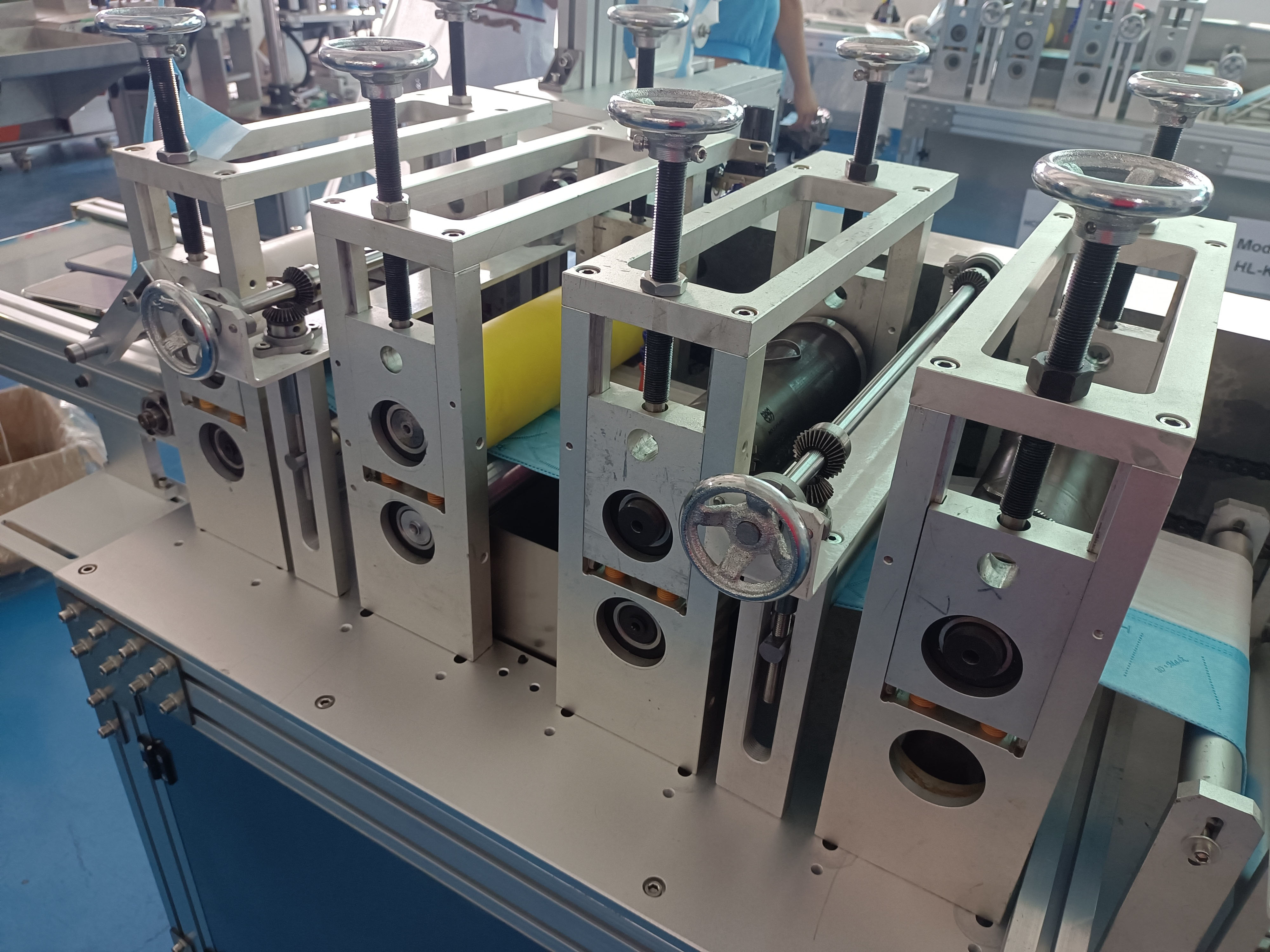 300pcs / Min 190MM Non Woven 3d Mask Making Machine