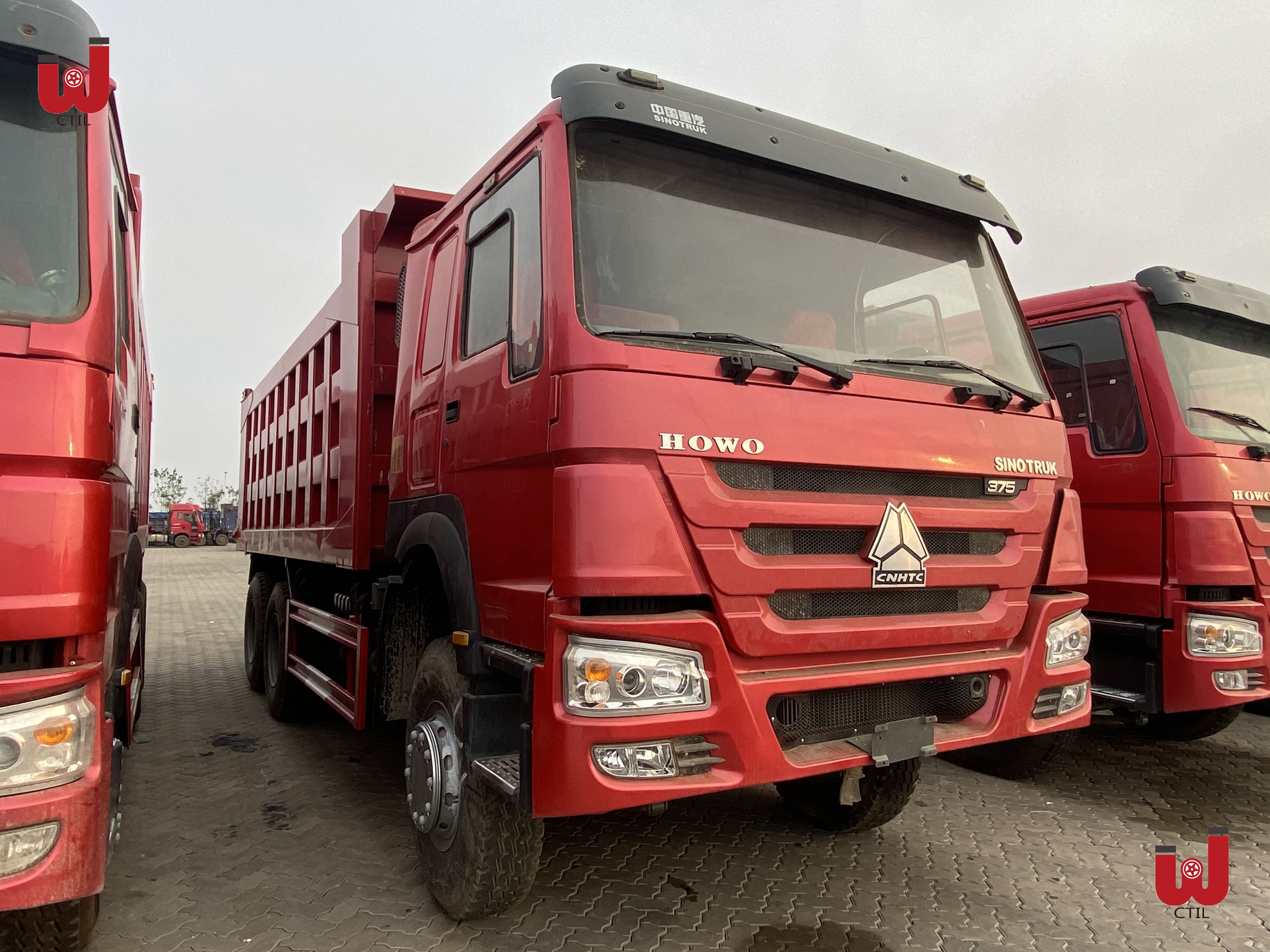 Used dump truck