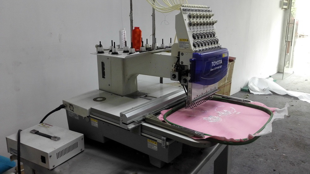 Used Tajima Single Head Embroidery Machine 15 Needles 50Hz / 60Hz
