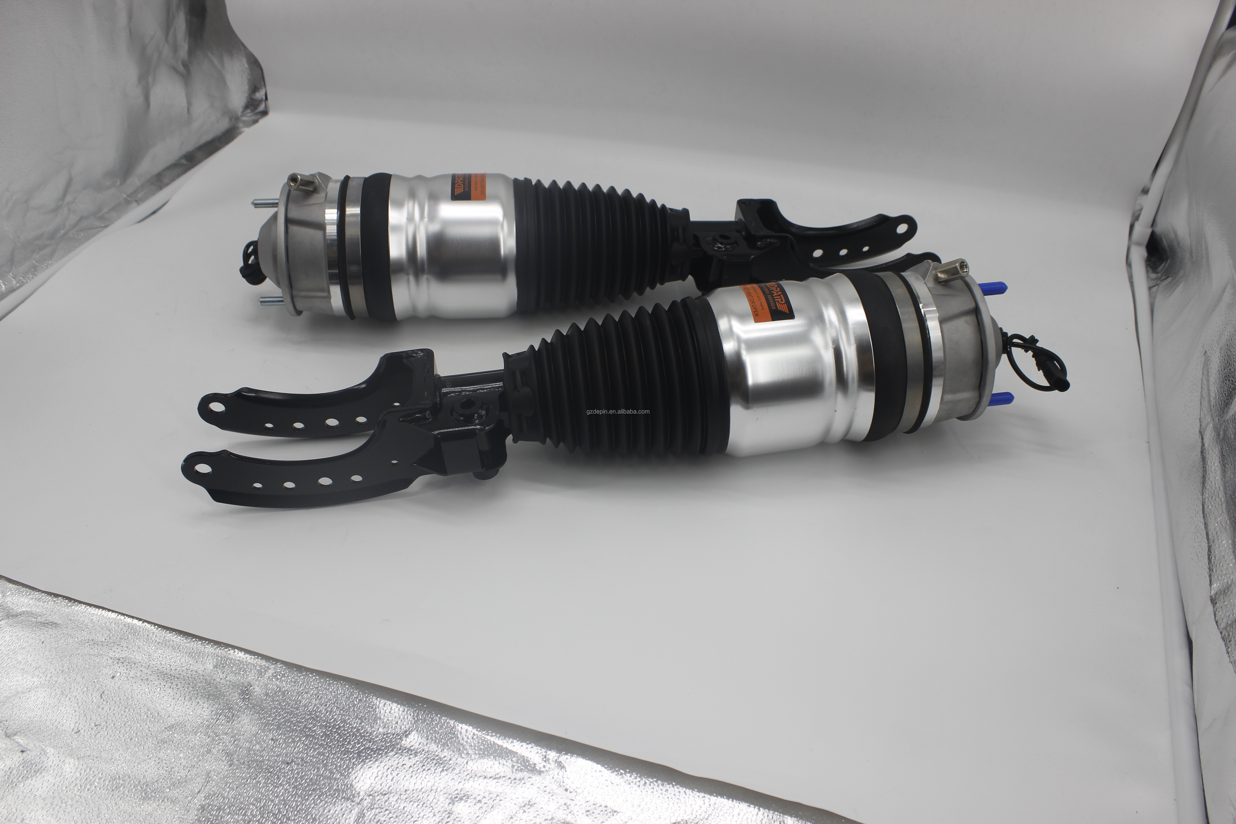 Air Shock Absorber Strut 7P6616039 7P6616040 95835809321 95835809421 for Land Rover