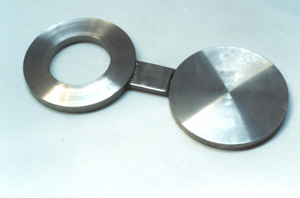 Duplex 2205 Spectacle Blind Flange , Alloy Steel Flanges ASME B 16.48 Paddle