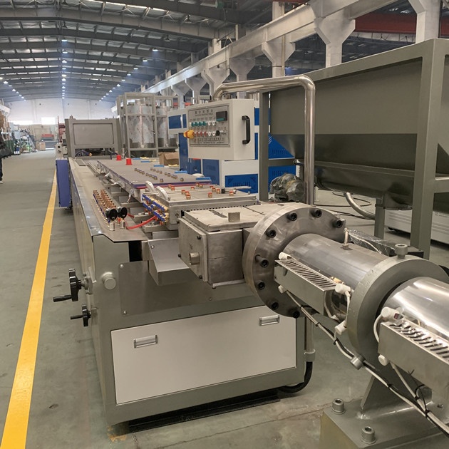 180mm Width 55kw Furniture Plastic Profile Production Line