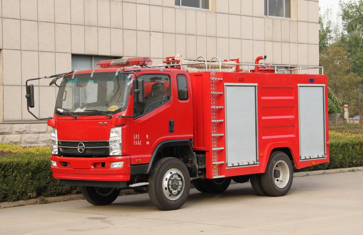POSHANG Company Specializes Fire Fighting Trucks large For Special Fires