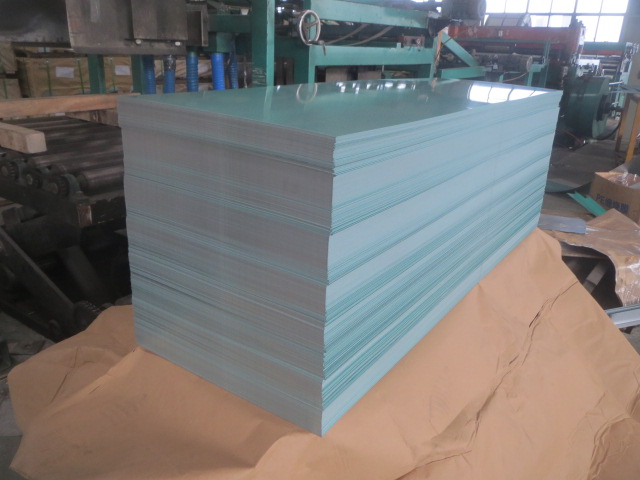 Colorful Decorative 0.35mm Stone Coated Metal Roofing Tiles