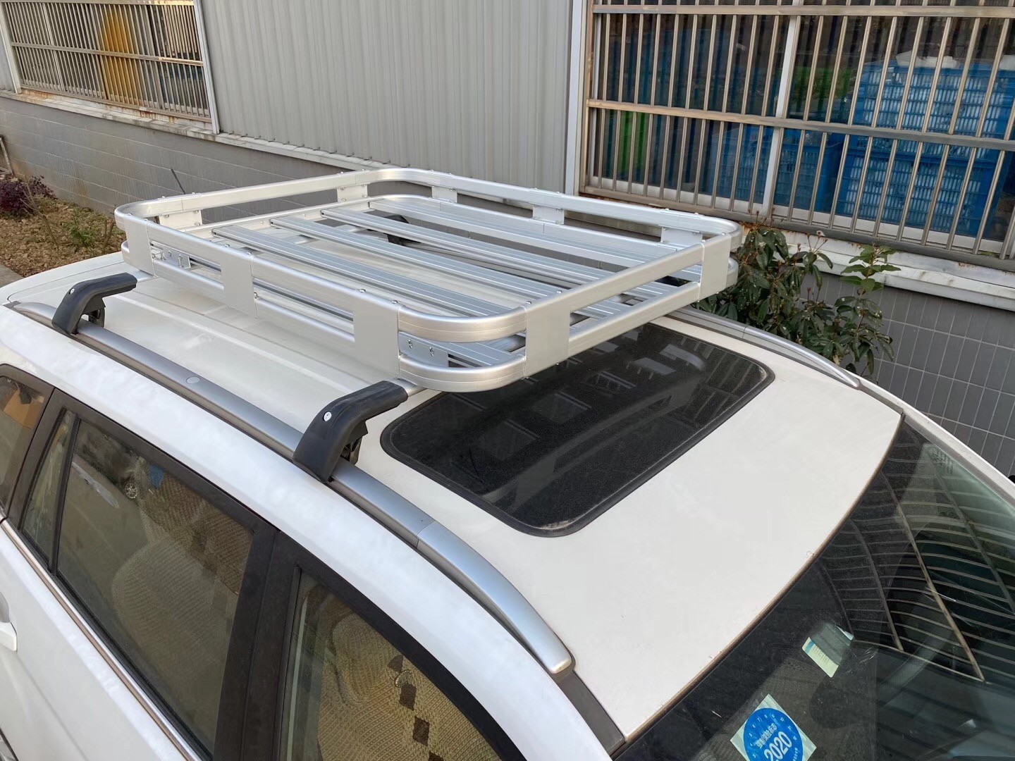 Aluminum 140x100cm Roof Rack Carrier , Vehicle Luggage Rack 12 Months Warranty