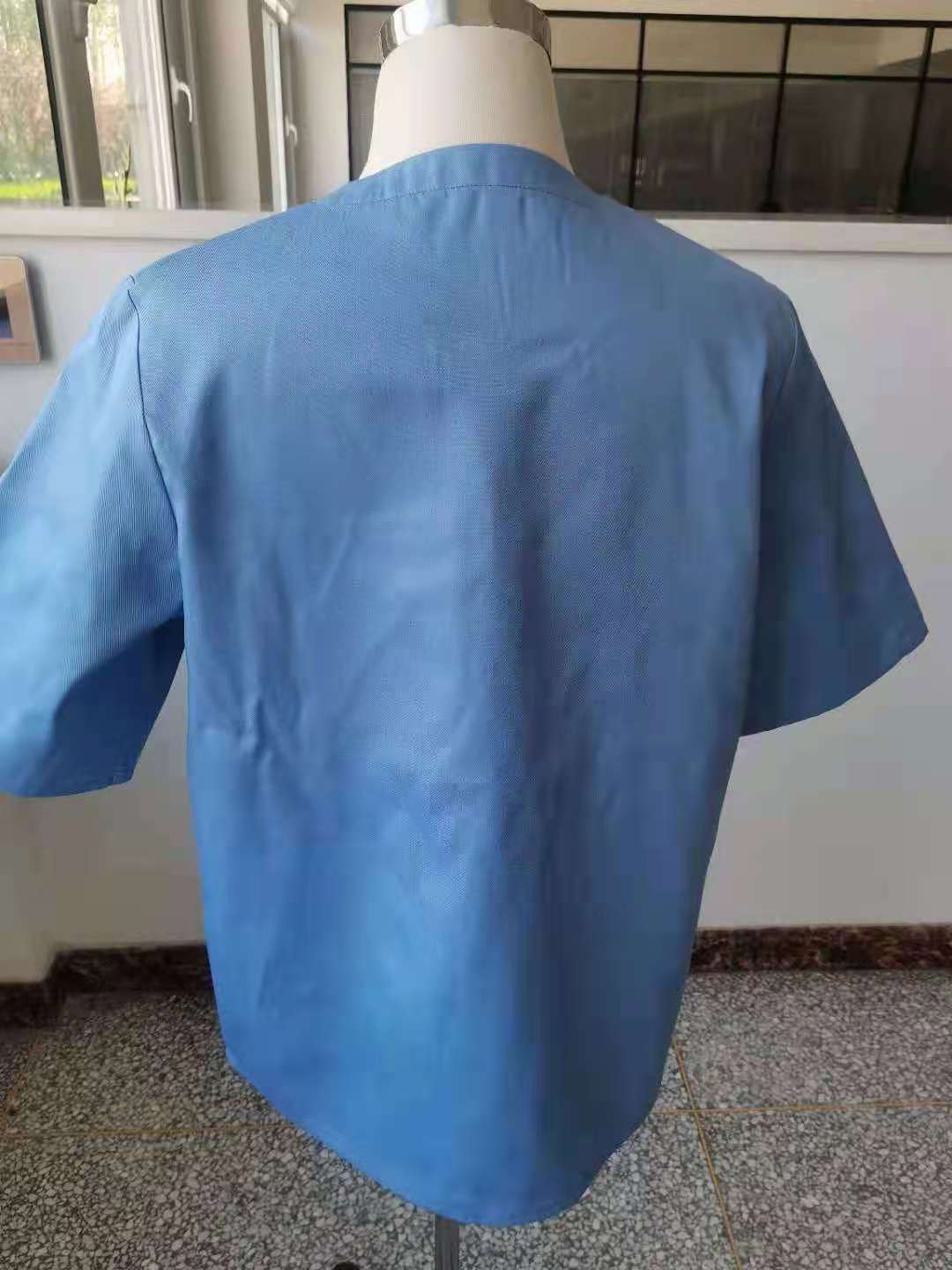 CE ISO S-XXXL Disposable Scrubs Top And Bottom SMS Scrub Suit For Nurses
