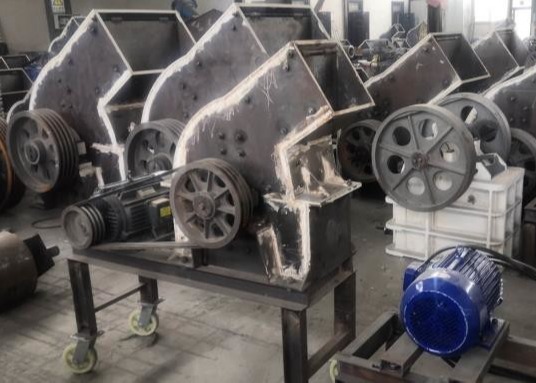 Small Glass Stone Basalt 10TPH Hammer Crusher Machine