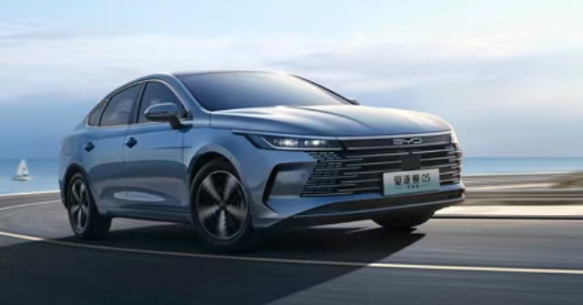 Sedan 2024 BYD Destroyer 05 Dm-I 55KM Luxury Hybrid Electric Vehicle