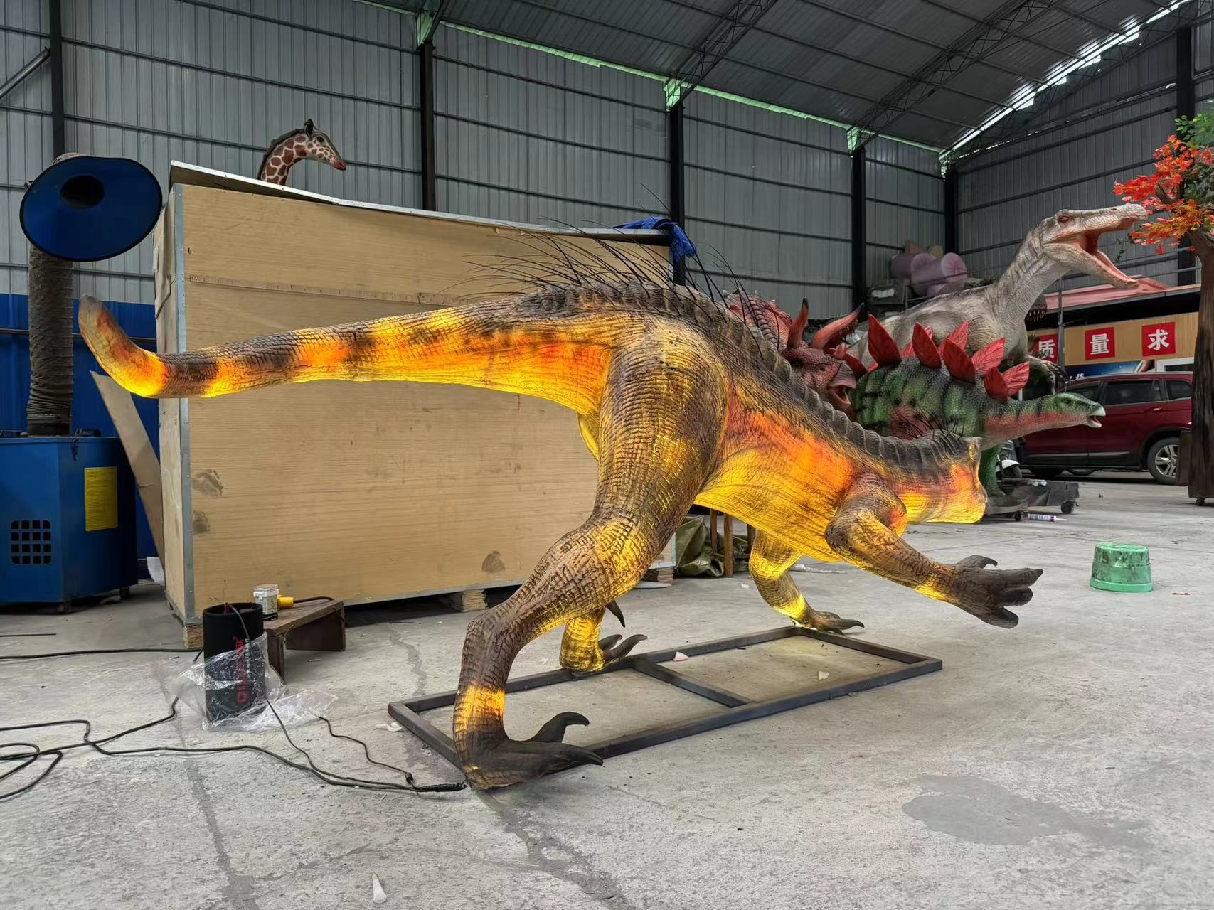 Waterproof Theme Park Animatronic Dinosaur Glowing Lantern Dinosaur Indoraptor