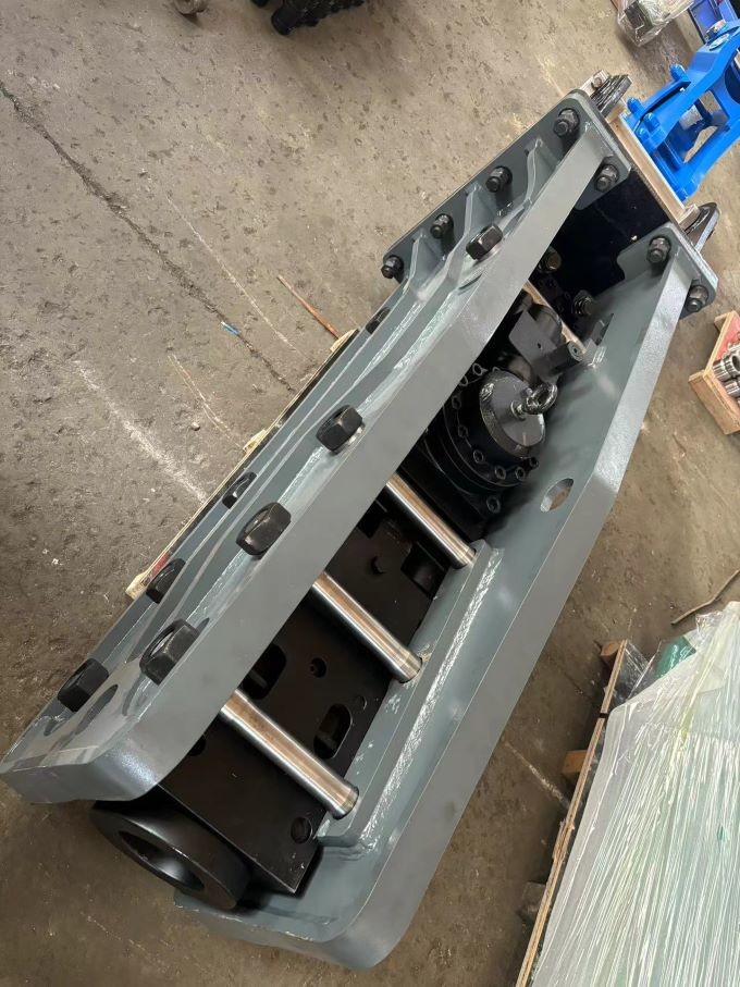 Furukawa Hydraulic Breaker 120mm 150mm160mm Chisel Tool Hydraulic Rock Hammer For Excavator