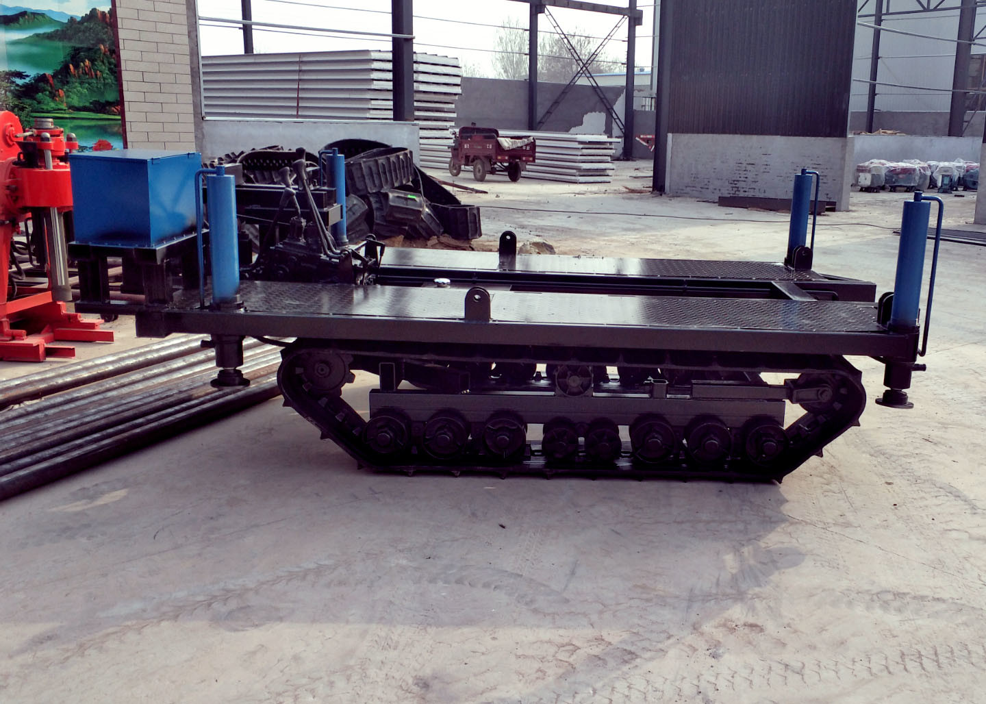OEM Rubber Wheels Folding Tower Crawler Track Undercarriage With Diesel Engine