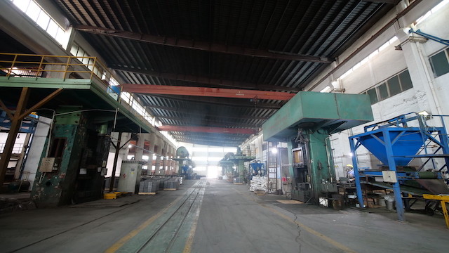 Steel Plants Fused Magnesite Refractory Magnesia Alumina Spinel Refractory