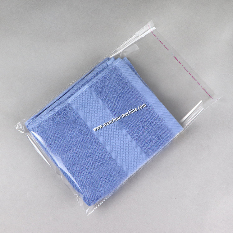 Automatic Side Sealing Plastic PE PP OPP Film Roll To Roll Folding And Rewinding Machine