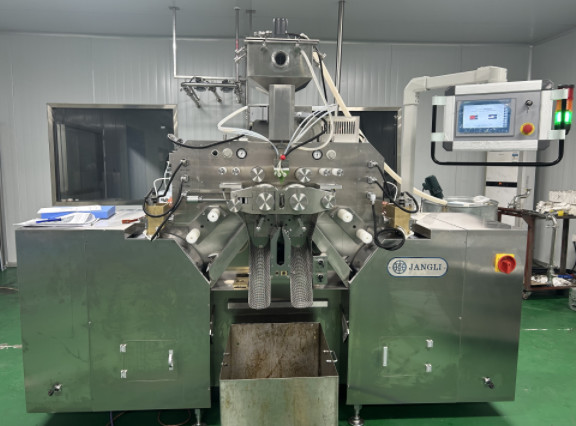 5000-100000 Capsules/H 6 Inch Servo Soft Gelatin Encapsulation Machine Stainless Steel