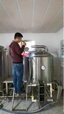 Insulated 1000L Conical Beer Fermenter with Glycol Jacket and Polyurethane Insulation