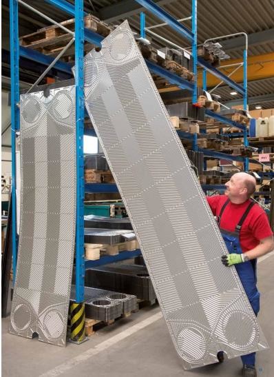 Heating and cooling thermowave plate heat exchanger