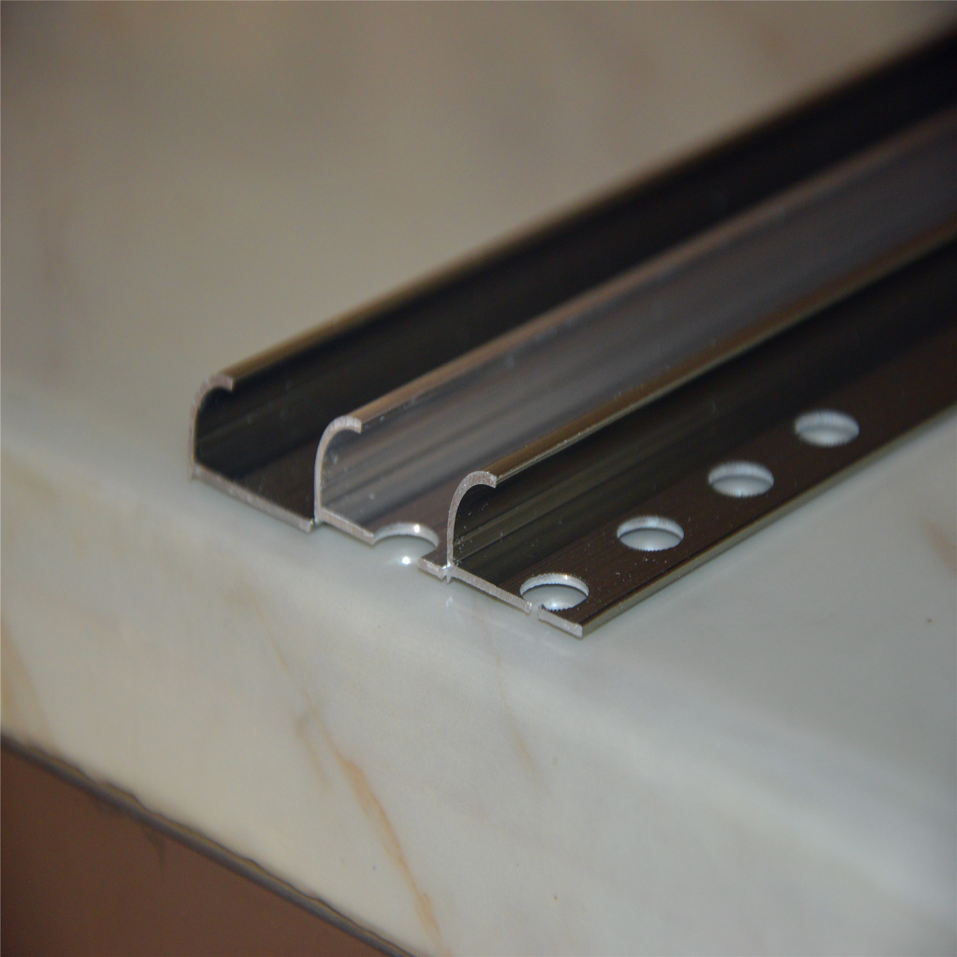 Durable Angle Line Floor Strip Aluminum Wall Corner Edge Floor Transition Accessories