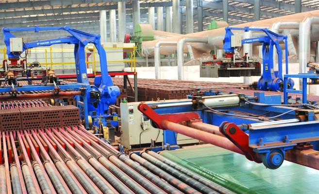 Robot Setting System Automatic Brick Making Machine 0.8Mpa Pressure