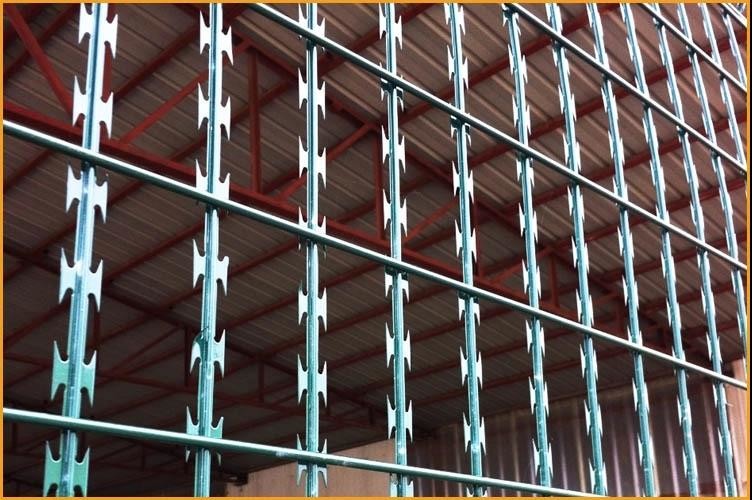 Barbed Wire For Cross Razor Type Decorative Barbed Wire Fencing - Buy Anti-rust Razor Blade Barbed