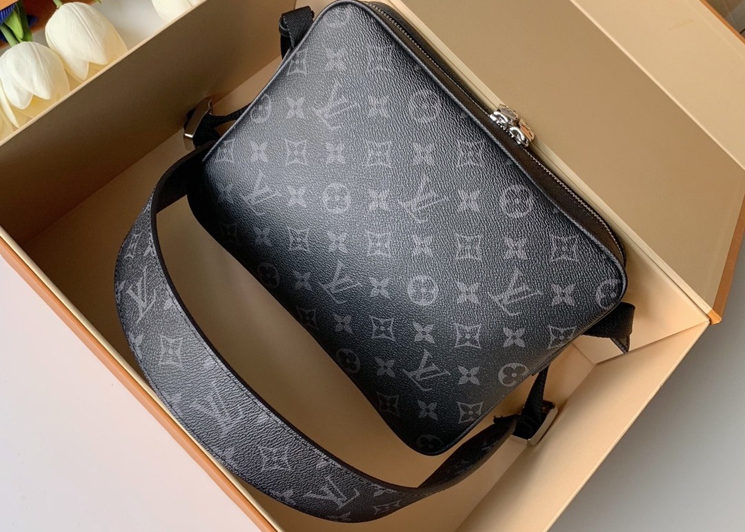 Black Square Taiga Leather Message Luxury Cross Body Bag Single Shoulder