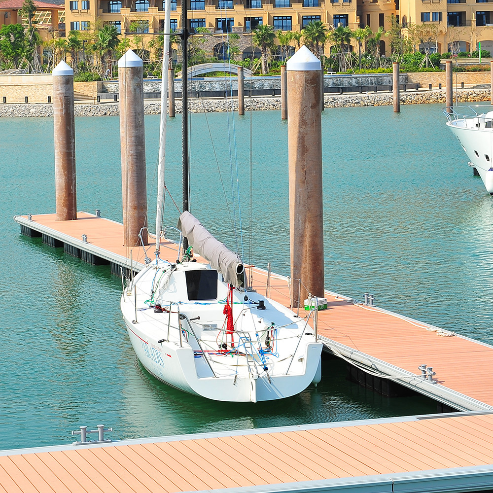 Customizable Aluminum Alloy Floating Dock Floating Walkway Pontoon With Mooring Cleats/WPC Decking For Marina Operations
