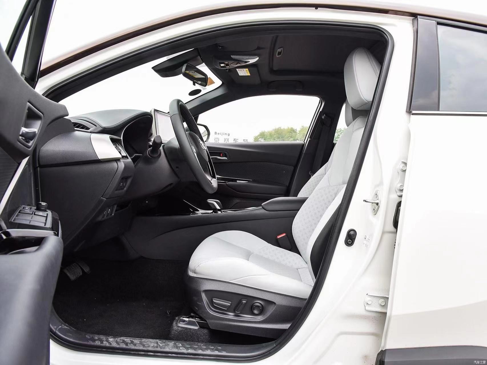Toyota IZOA E Jinqing 2020 E. Zhizun Version 400km Small SUV EV New