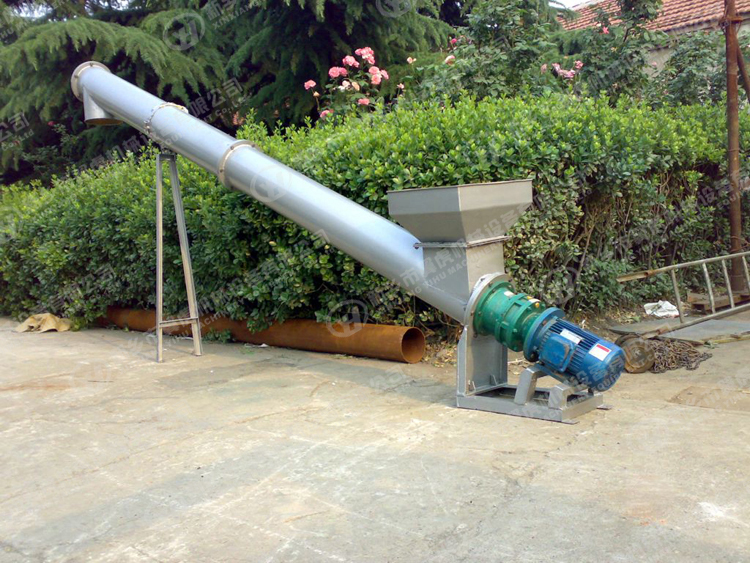 Inclined Cement Screw Tube Conveyor 1.5KW Power For Cement And Grain