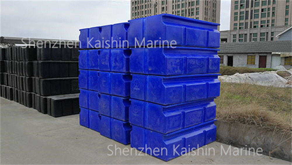 Marine Floating LLDPE Dock Floater Modular EPS Foam Floating Pontoon Dock