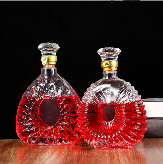 Alcoholic Beverages Glass Bottles Customized 500ml 750ml Size with Cork Shaped Design