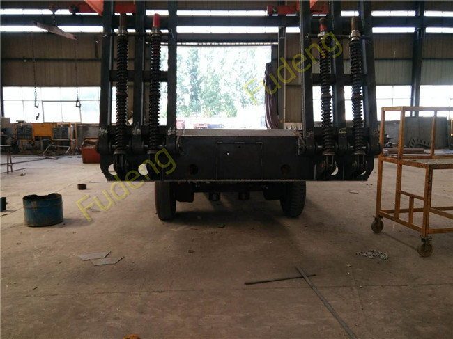 40 Ton 50 Ton 60 Ton Long Vehicle Low Bed Loader Semi Trailer , Low Bed Transport