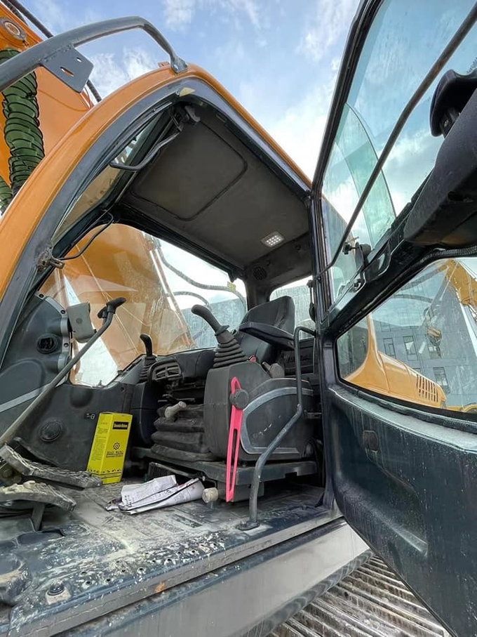 Hyundai Used 220LC-9s Hydraulic Excavator 1m3 Bucket Capacity